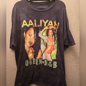 Aaliyah Queen of R&B Graphic Tee Vintage Style Faded Band Shirt M Oversized